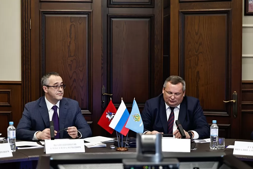 Астраханские и московские депутаты обменялись опытом по вопросам поддержки граждан и бизнеса