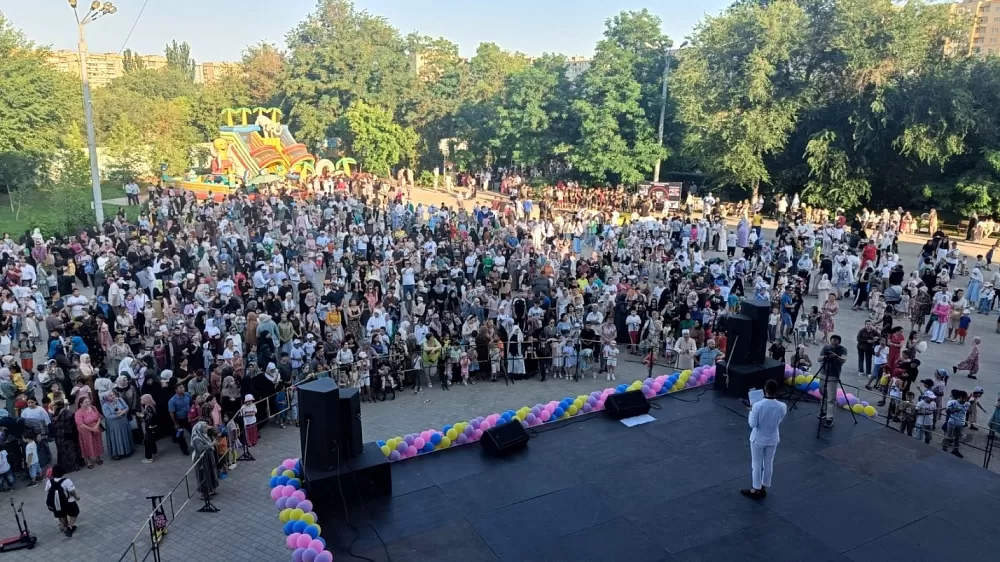 В детском Курбан-байраме в Астрахани приняли участие свыше двух тысяч человек