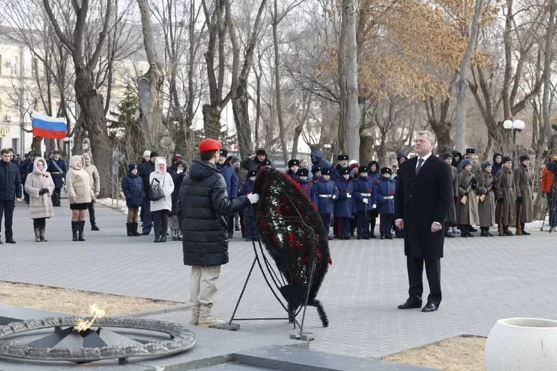 Астраханские власти почтили память погибших защитников Отечества 