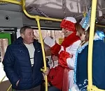 «Новогодний троллейбус» прошёл по улицам Астрахани