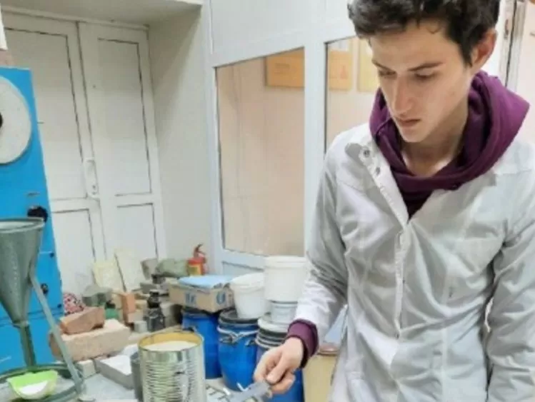 Астраханский студент изобрёл способ, как повысить качество российских дорог