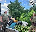 Астраханским бойцам отправили на передовую дроны и арбузы