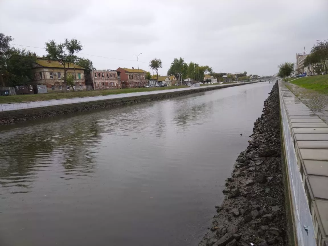 Городские каналы Астрахани временно обезвожены