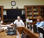 Первый кандидат на выборах губернатора Астраханской области представил документы в облизбирком