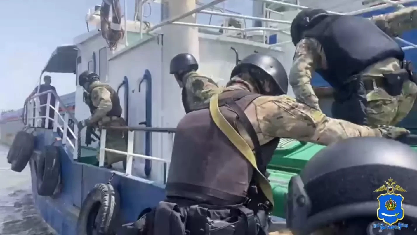 У матросов нет вопросов: в Астрахани наркополицейские задержали морских контрабандистов 
