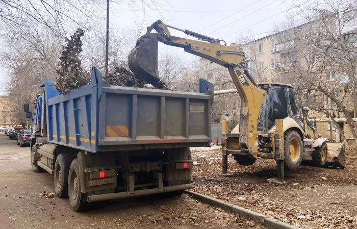 С правобережья Астрахани за один День чистоты вывезли более ста кубометров мусора