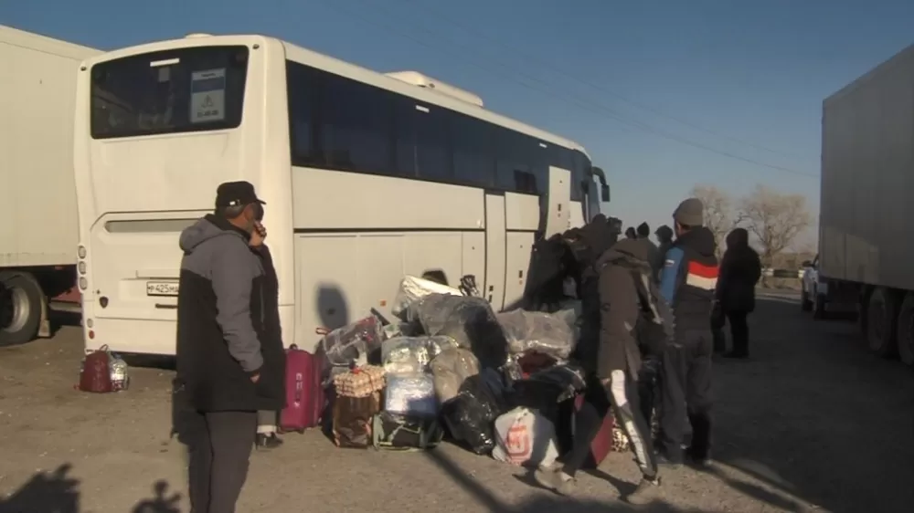 Лагерь узбекских мигрантов в Астраханской области ликвидировали, но теперь там новая проблема