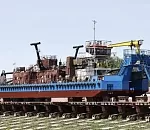 В День кораблестроителя на астраханском ССЗ заложили киль двух уникальных сухогрузов и спустили на воду новый земснаряд