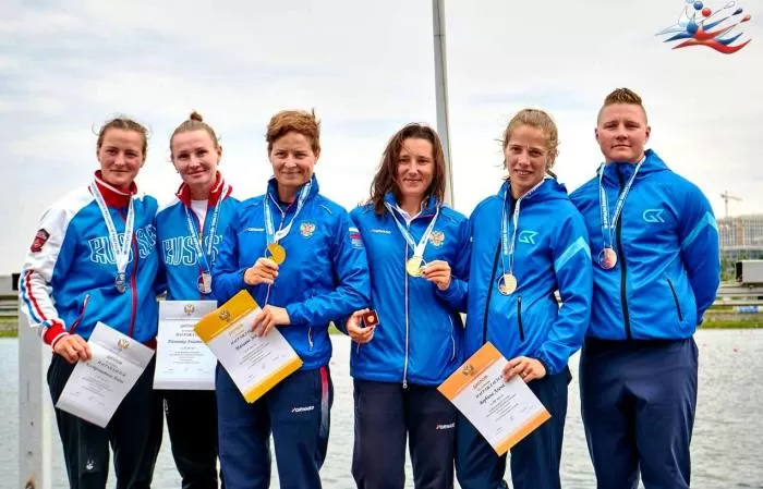 Астраханки выиграли золото и серебро марафонского чемпионата России по гребле на байдарках и каноэ
