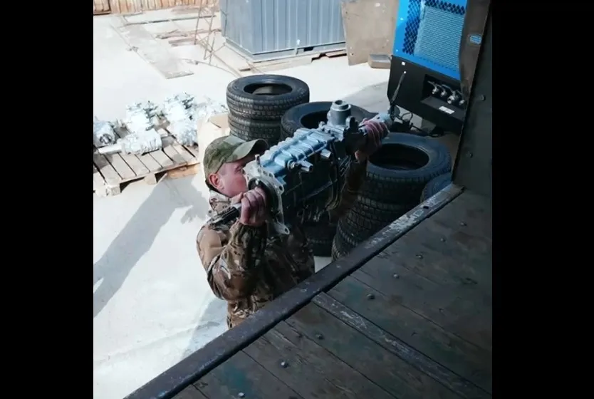 Астраханским бойцам на передовую отправили запчасти для техники