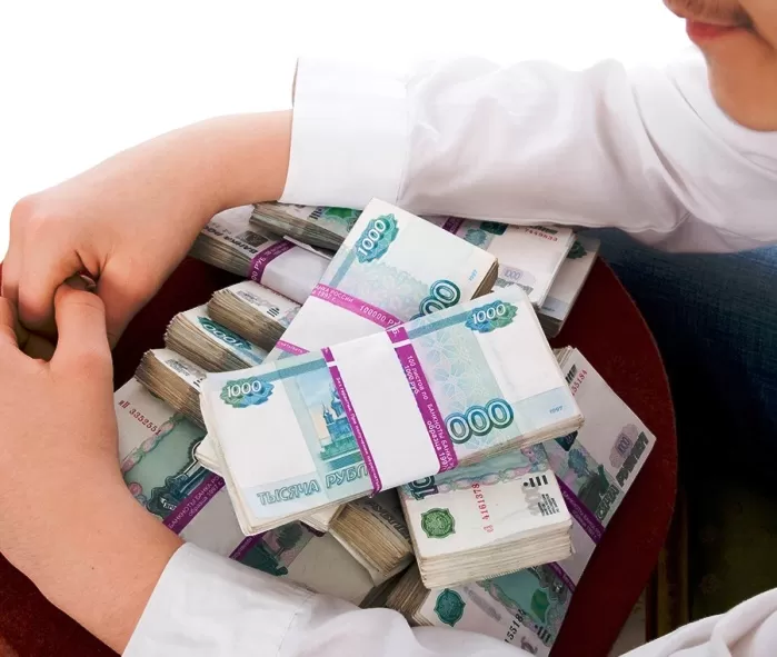 В Астраханской области суперзарплату предлагают почти в каждой двадцатой вакансии
