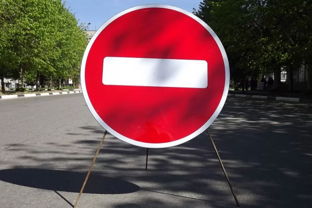 Астраханцев предупреждают об ограничении движения в центре города