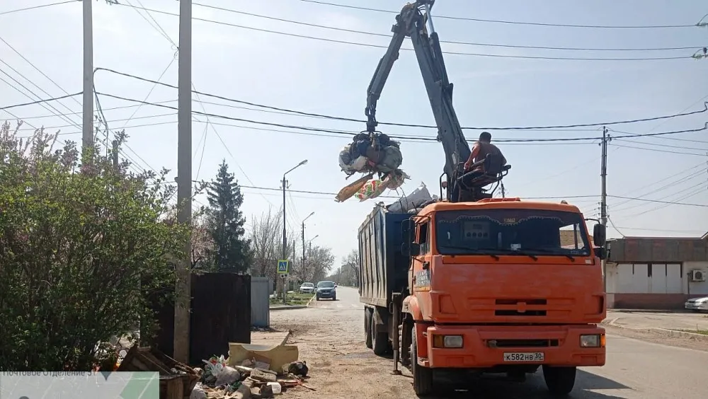 Астраханский регоператор пересматривает график вывоза мусора