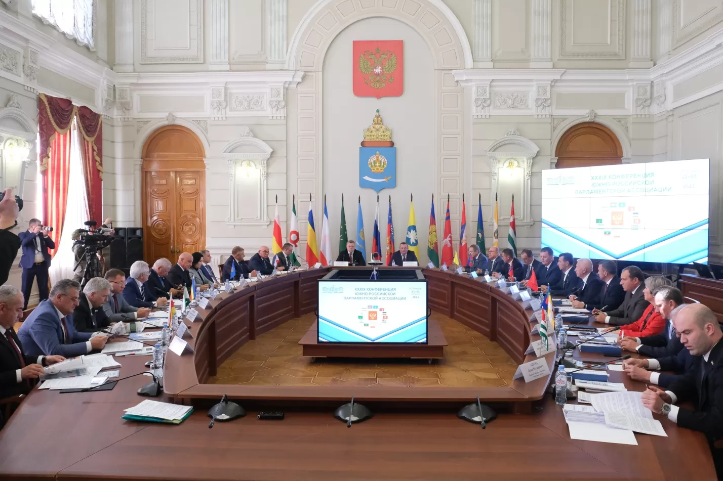 Астраханские депутаты выдвинули более 10 инициатив на Конференции ЮРПА 