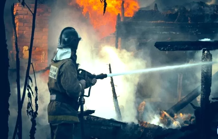 Вечером на правобережье Астрахани горел супермаркет «Магнит»
