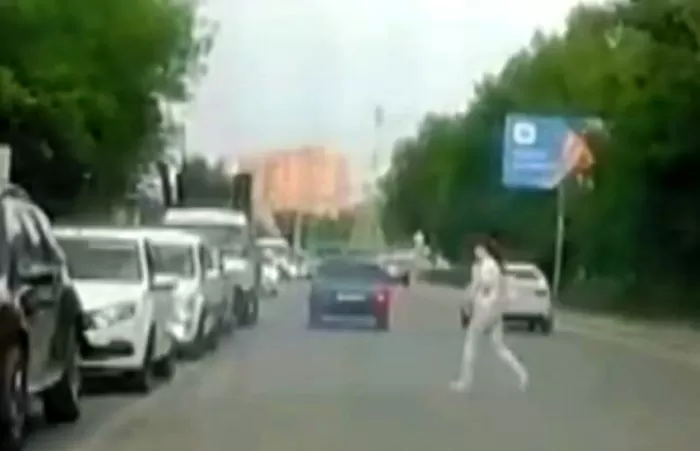 В Астрахани опасного автолихача вычислили по выложенному в интернете видео