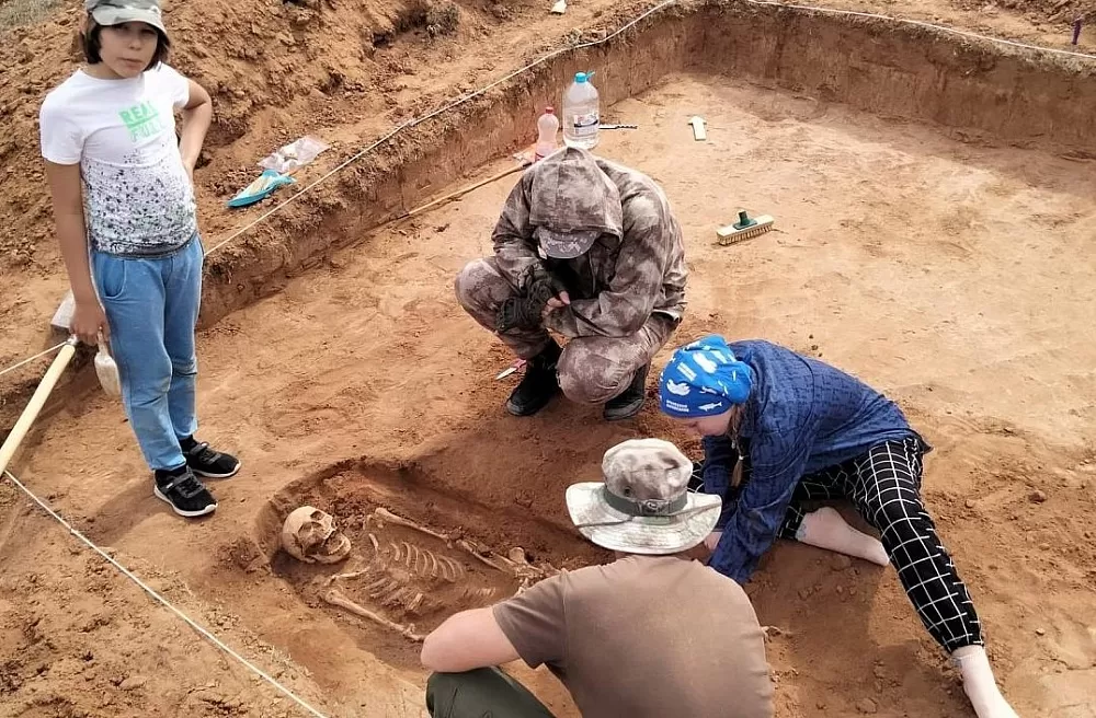 В Астраханской области раскопали древнее захоронение