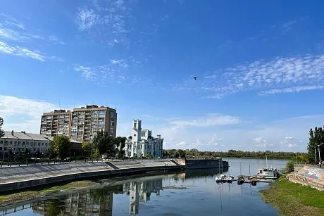 Светящийся тополь, смотровая площадка с биноклями – что еще появится на главной набережной Астрахани