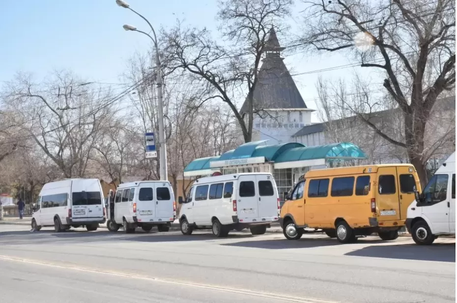 Сотрудник Госавтодорнадзора попался на взятке от астраханского перевозчика