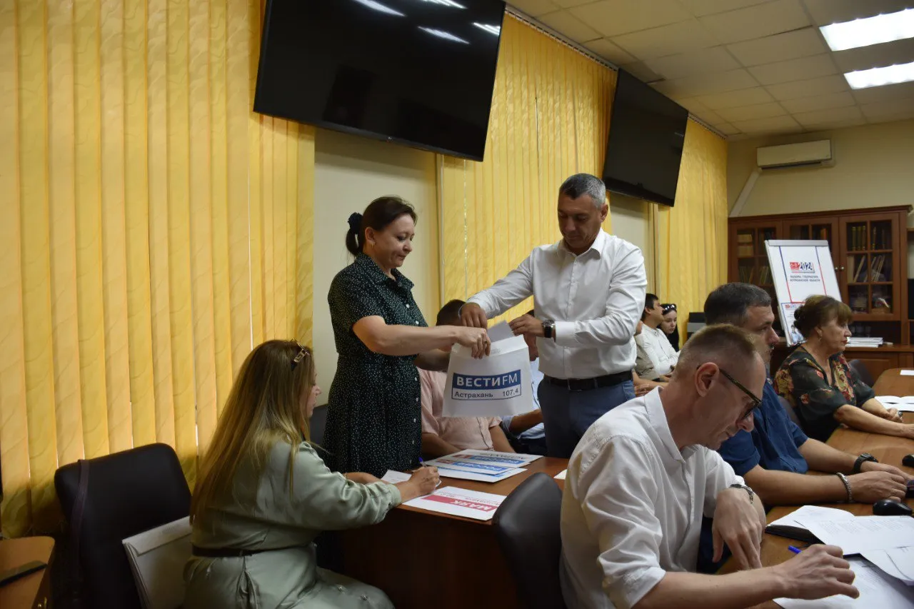 В Астраханской области стартует агитационная кампания в СМИ на выборах губернатора
