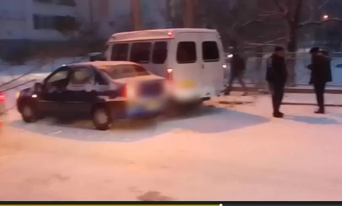 Неожиданный снегопад в Астрахани стал причиной уже более двух десятков ДТП 