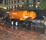 Коммунальные службы Астрахани продолжают ликвидировать последствия дождя