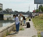 В Астрахани городские набережные зачищают от мусора