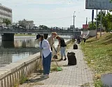 В Астрахани городские набережные зачищают от мусора