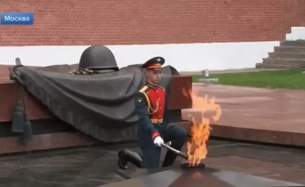 В Астрахань везут частицу Вечного огня от стен Московского кремля